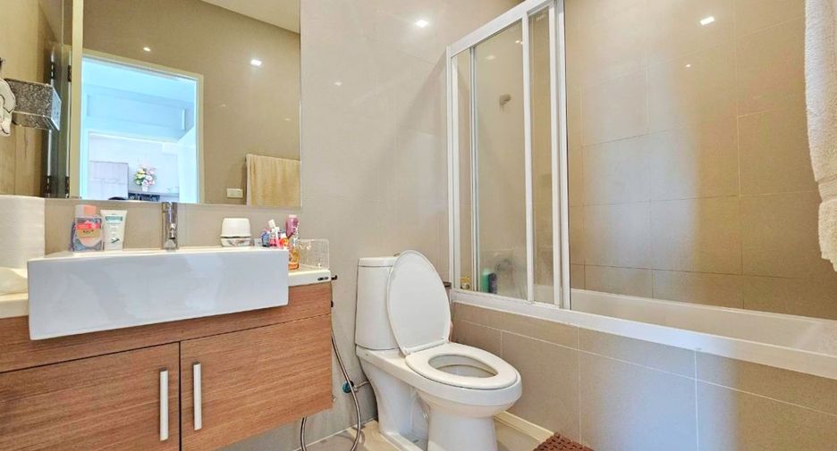 For rent 1 bed condo in Khlong Toei, Bangkok