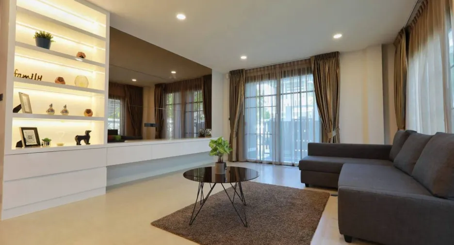 For rent 3 bedrooms house in Bang Lamung, Chonburi