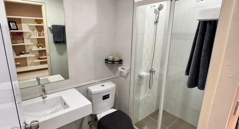 For rent 2 ベッドルーム condo in Bang Lamung, Chonburi