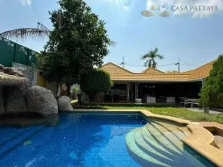 For sale 5 bedrooms villa in Bang Lamung, Chonburi