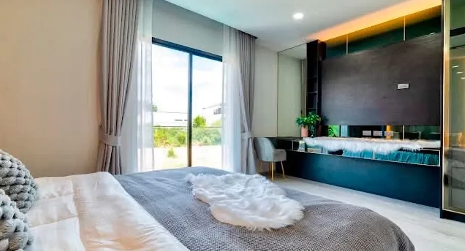 For rent 5 bedrooms villa in Jomtien, Pattaya