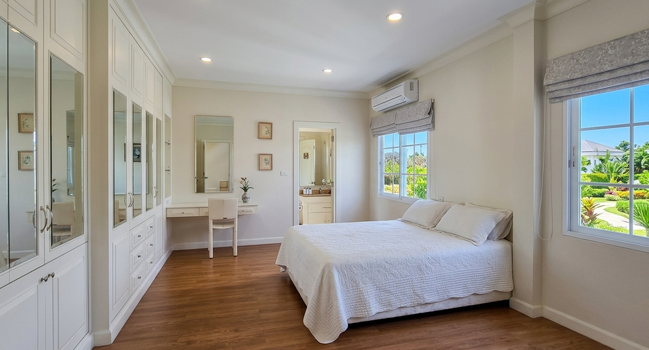 For sale 7 bedrooms house in Cha Am, Phetchaburi