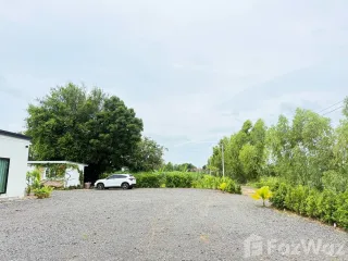 For sale 3 bedrooms house in Prasat, Surin