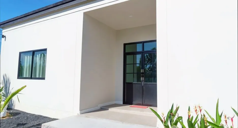 For sale 3 bedrooms house in Prasat, Surin