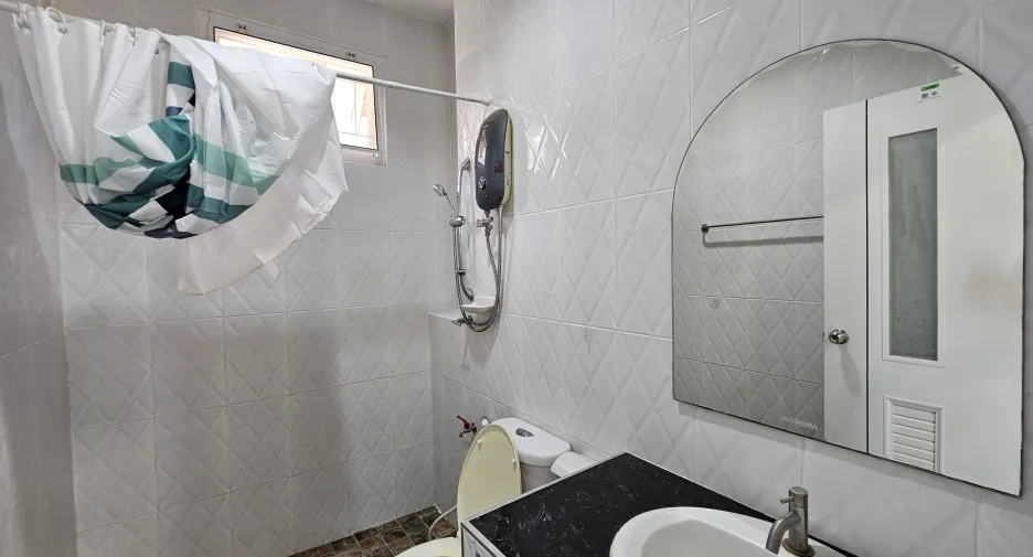 For rent 3 bedrooms house in Mueang Chiang Rai, Chiang Rai