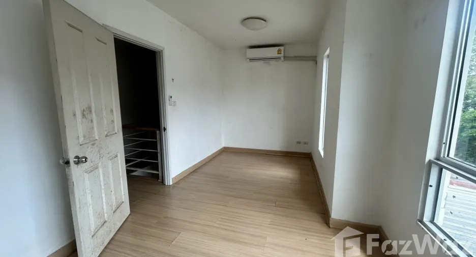 For rent 3 bedrooms house in Sam Phran, Nakhon Pathom