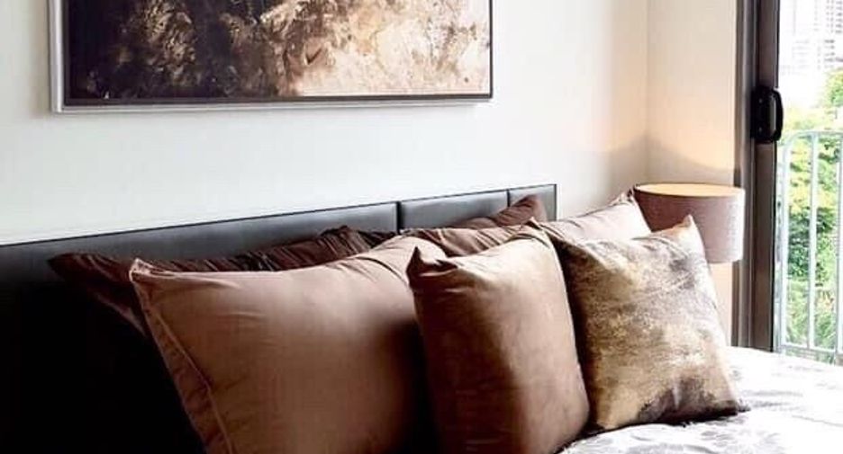 For sale 1 bed condo in Watthana, Bangkok