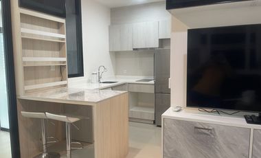 For sale 1 bed condo in Watthana, Bangkok
