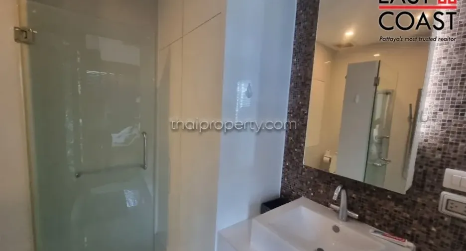 For rent 2 bedrooms condo in Bang Lamung, Chonburi