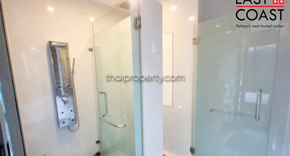 For rent 2 bedrooms condo in Bang Lamung, Chonburi