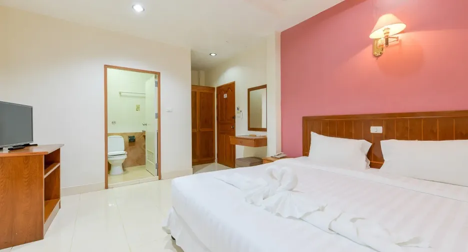 出售 30 卧室 酒店 在 Bang Lamung, Chon Buri