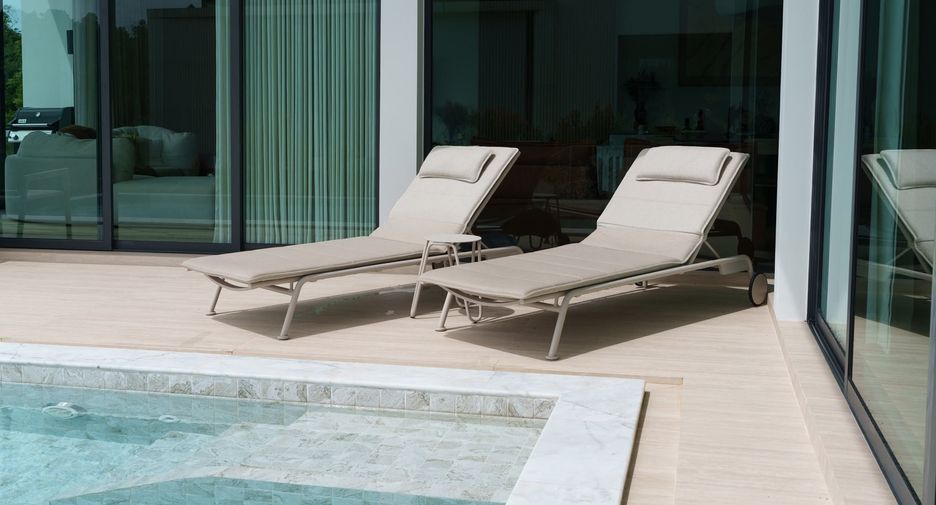 Villa en alquiler de 3 habitaciones en Mueang Phuket, Phuket