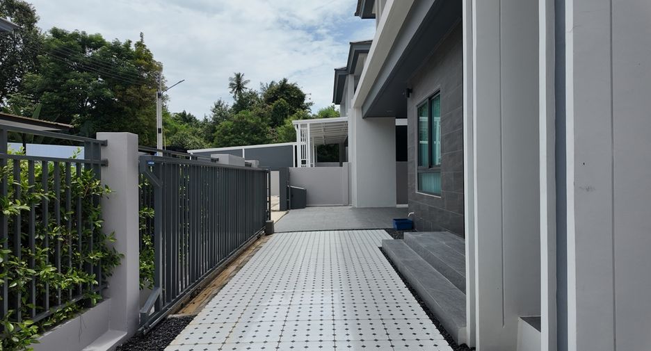 Haus zum Kauf mit 4 Zimmer in Bang Lamung, Chonburi