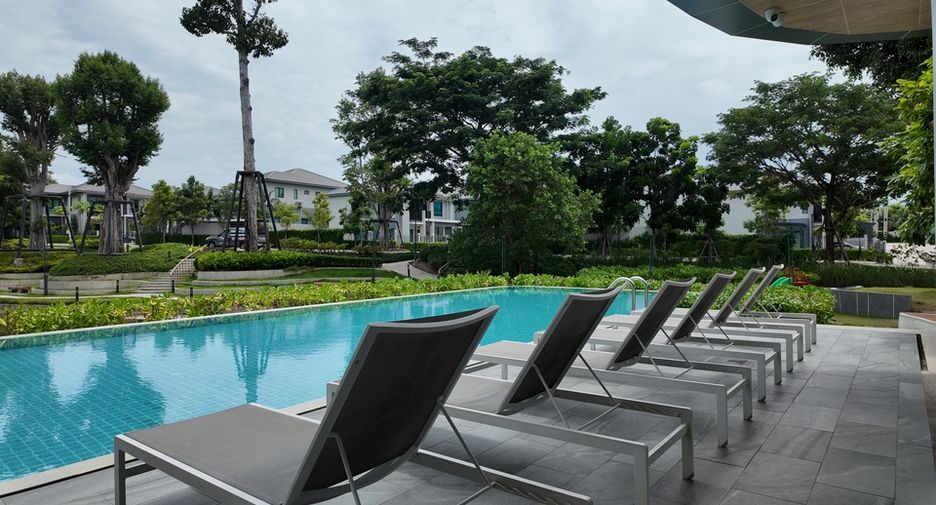 Haus zum Kauf mit 4 Zimmer in Bang Lamung, Chonburi