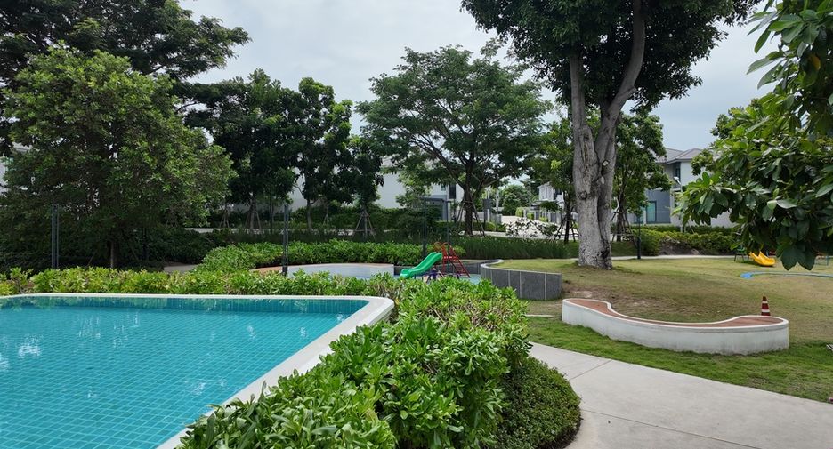 Haus zum Kauf mit 4 Zimmer in Bang Lamung, Chonburi