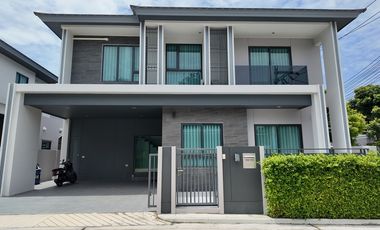 Haus zum Kauf mit 4 Zimmer in Bang Lamung, Chonburi
