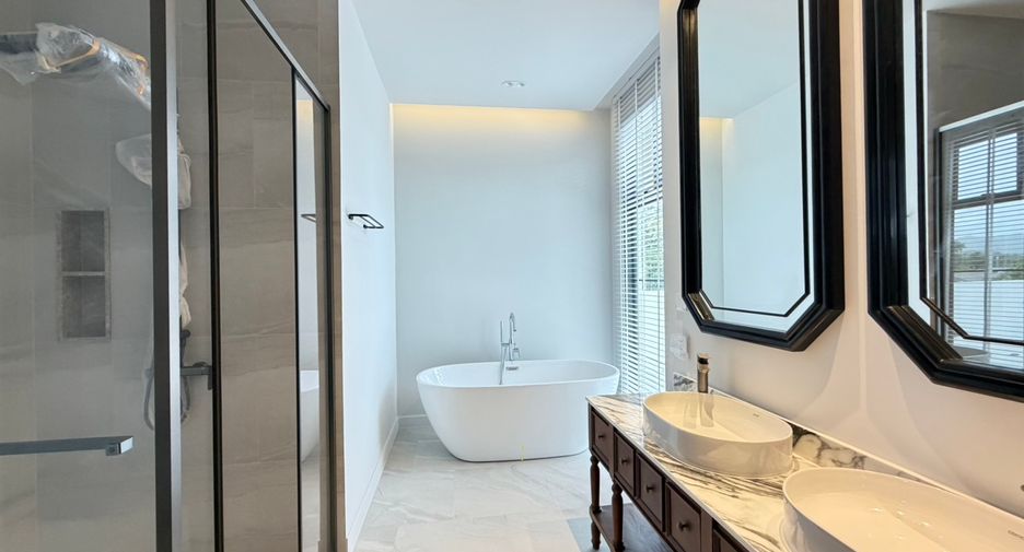 Casa en venta de 4 habitaciones en Thalang, Phuket