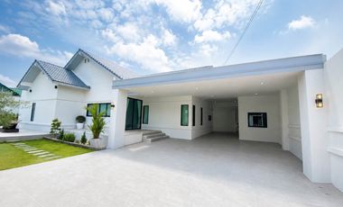 Haus zum Kauf mit 3 Zimmer in Bang Lamung, Chonburi