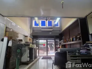 For rent 5 bedrooms retail Space in Samphanthawong, Bangkok