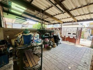 Haus zum Kauf mit 3 Zimmer in Phra Khanong, Bangkok