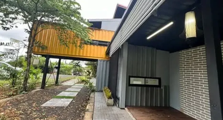 For rent 3 bedrooms retail Space in Thalang, Phuket