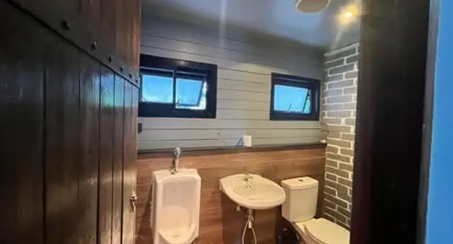 For rent 3 bedrooms retail Space in Thalang, Phuket