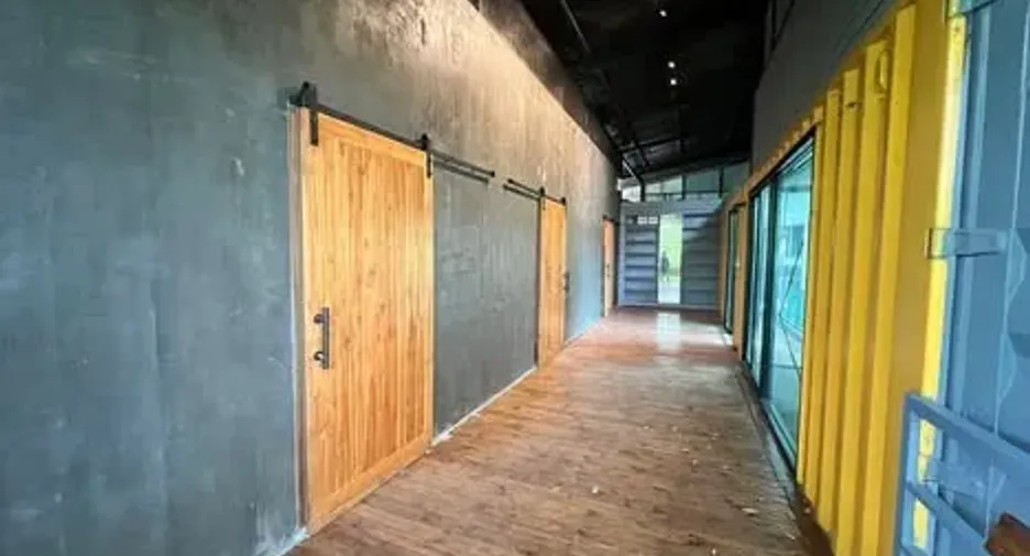 For rent 3 bedrooms retail Space in Thalang, Phuket