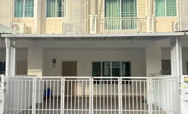 For rent 3 bedrooms townhouse in Mueang Chiang Mai, Chiang Mai