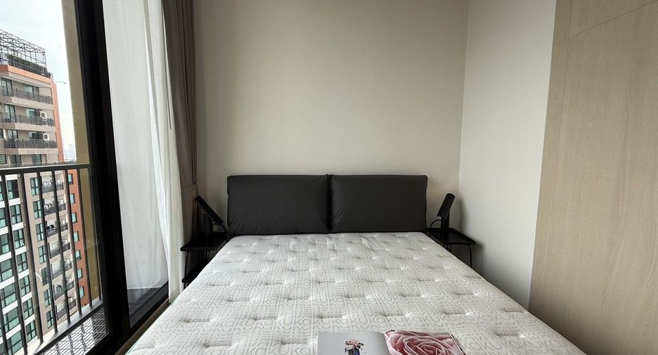 For rent 2 ベッドルーム condo in Watthana, Bangkok