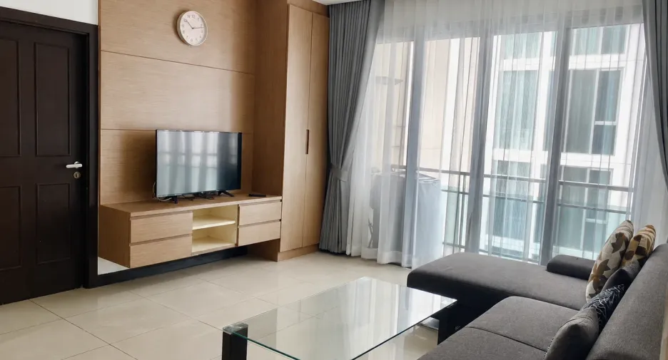 For sale 2 bedrooms condo in Watthana, Bangkok
