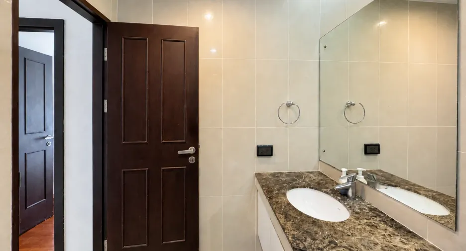 For sale 2 bedrooms condo in Watthana, Bangkok