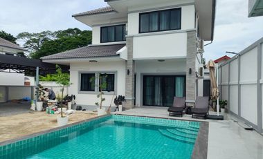 Villa zur Miete mit 4 Zimmer in Mueang Chiang Mai, Chiang Mai