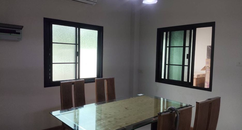 Villa zur Miete mit 4 Zimmer in Mueang Chiang Mai, Chiang Mai