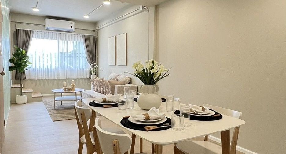 À vendre et à louer 2 chambres maison de ville à Mueang Chiang Mai, Chiang Mai