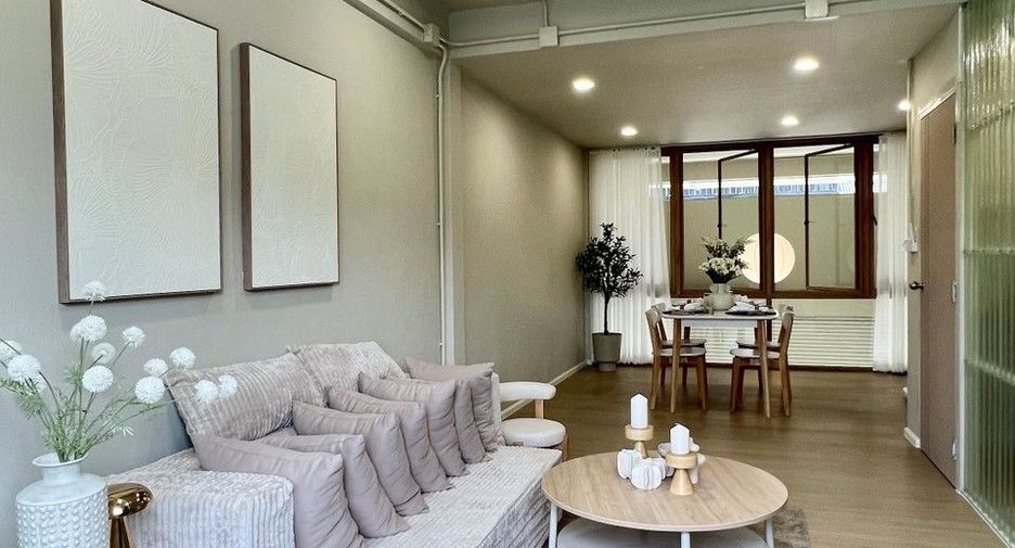 À vendre et à louer 2 chambres maison de ville à Mueang Chiang Mai, Chiang Mai