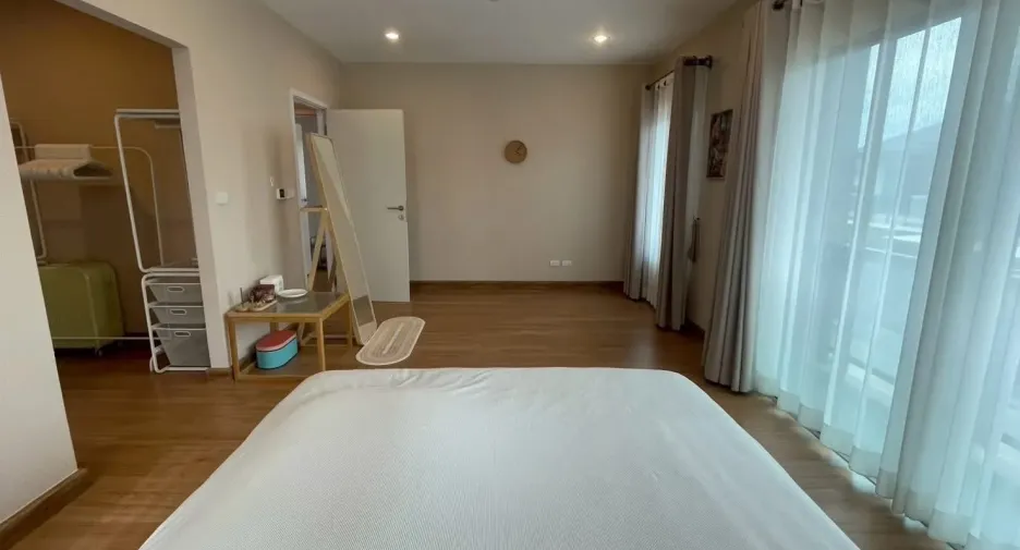 For rent 3 bedrooms house in Prawet, Bangkok