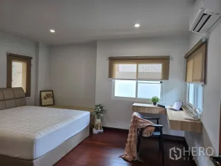 For rent 3 bedrooms house in Suan Luang, Bangkok