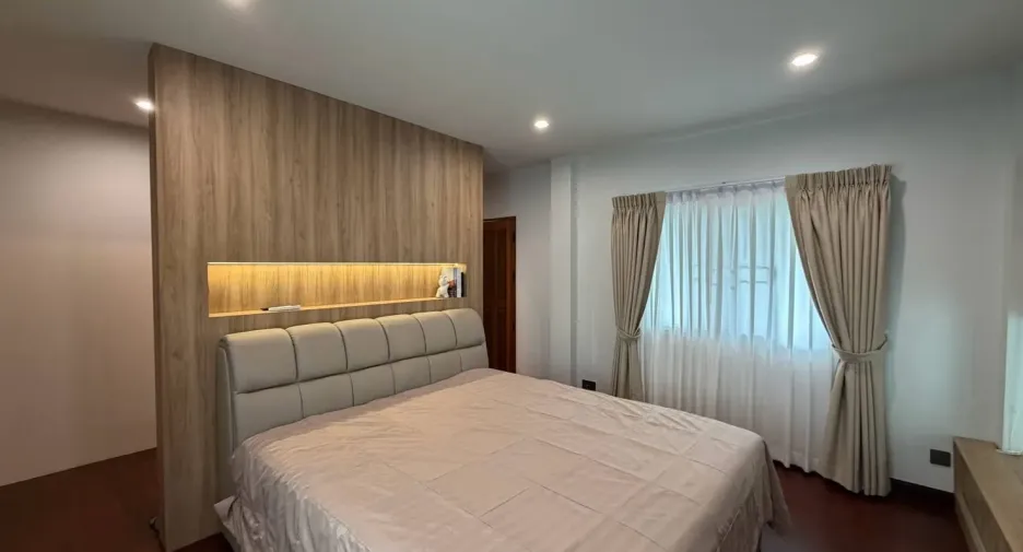 For rent 3 bedrooms house in Suan Luang, Bangkok
