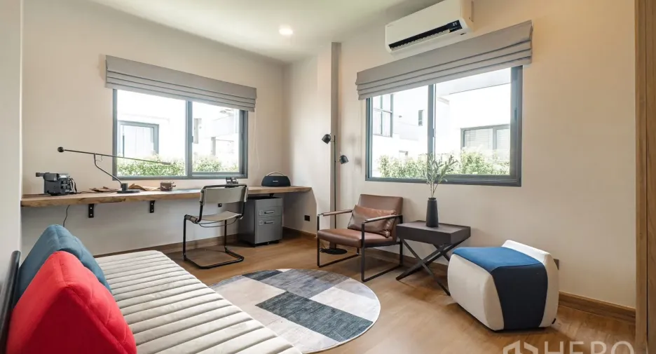For rent 4 bedrooms house in Bang Phli, Samut Prakan