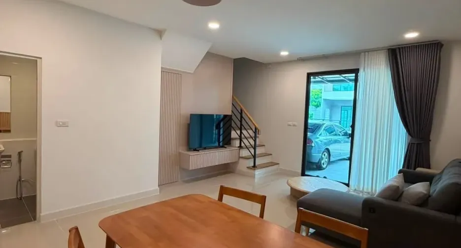 Reihenhaus zur Miete mit 3 Zimmer in Bang Phli, Samut Prakan