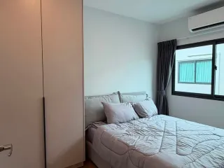 For rent 3 bedrooms townhouse in Bang Phli, Samut Prakan