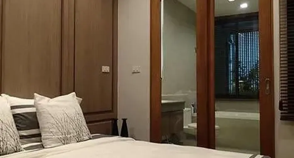 For rent 3 bedrooms townhouse in Watthana, Bangkok