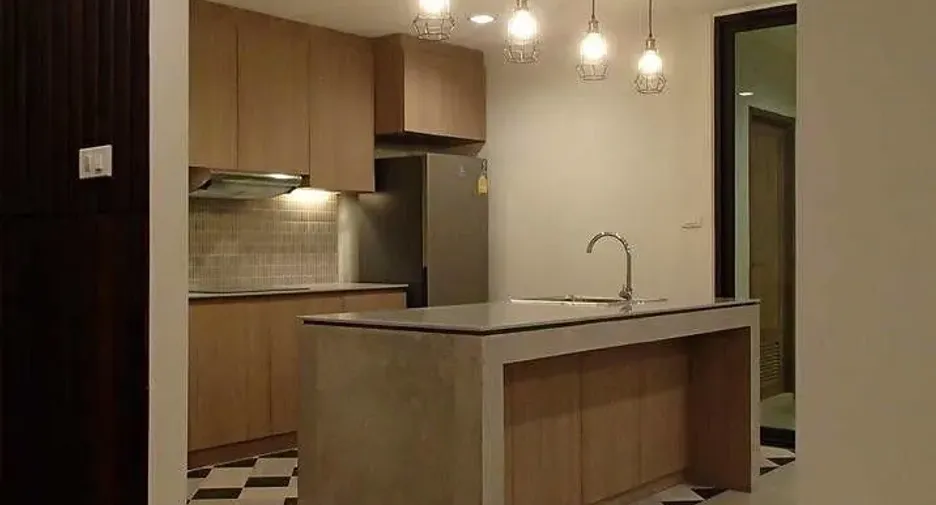 For rent 3 bedrooms townhouse in Watthana, Bangkok