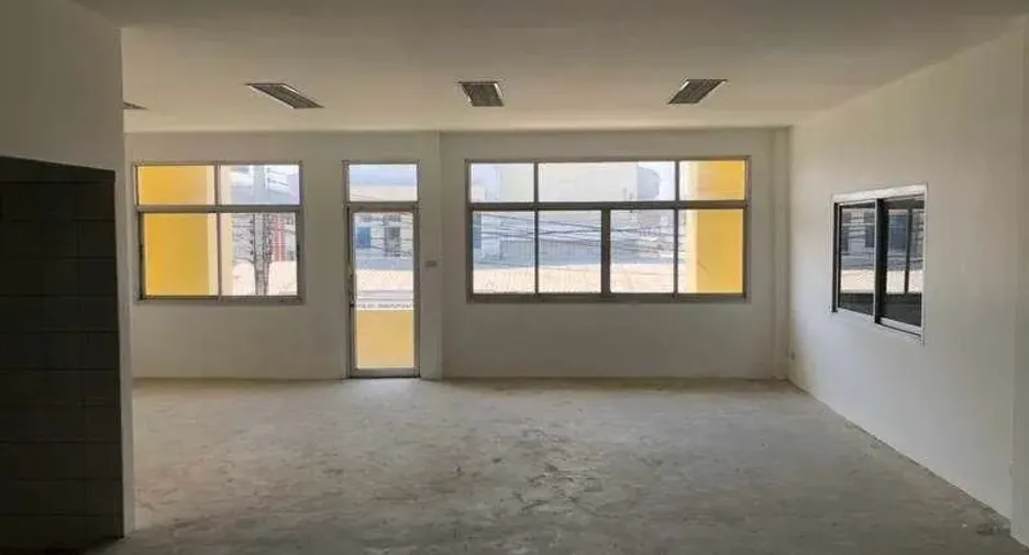 For rent warehouse in Khlong Luang, Pathum Thani