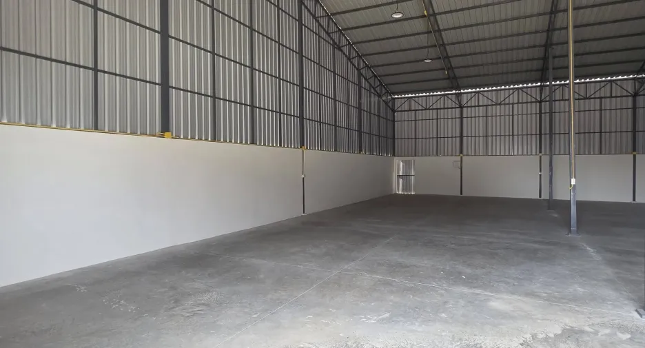 For rent warehouse in Mueang Samut Prakan, Samut Prakan