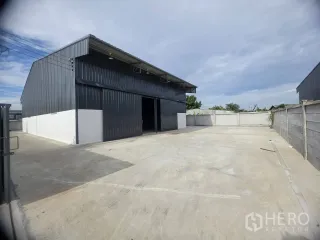 For rent warehouse in Mueang Samut Prakan, Samut Prakan