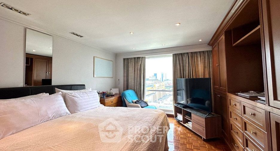 Condo en venta de 3 habitaciones en Chatuchak, Bangkok