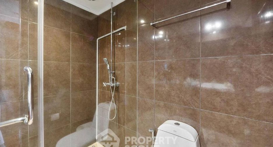 Condo en venta de 3 habitaciones en Chatuchak, Bangkok