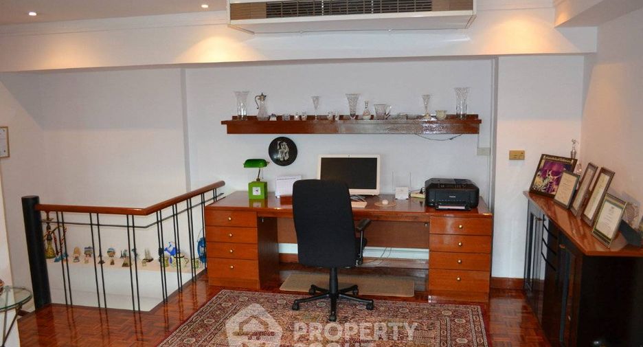 Condo en venta de 3 habitaciones en Chatuchak, Bangkok