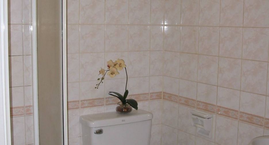 For rent and for sale 2 bedrooms condo in Sathon, Bangkok